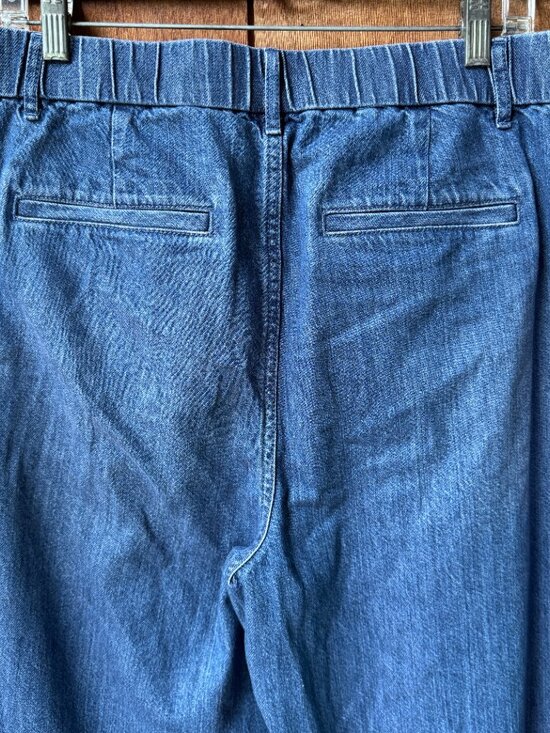 NWT GAP Blue Denim Pleated Wide Leg Jeans in Women's 32/14 Petite - Picture 7 of 10